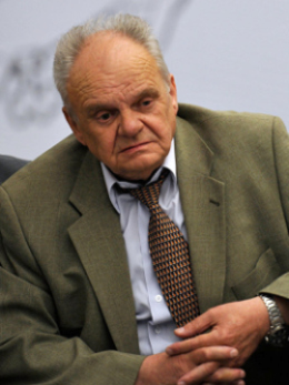 Viktor_Tolmachev.jpg