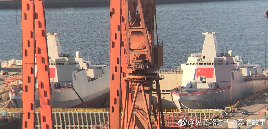 Two_Type_055_Destroyers_for_PLAN_Launched_Together_in_China_2.jpg