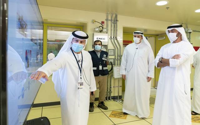 بالصور.. محمد بن زايد يطلع على سير العمل بمحطات براكة للطاقة النووية