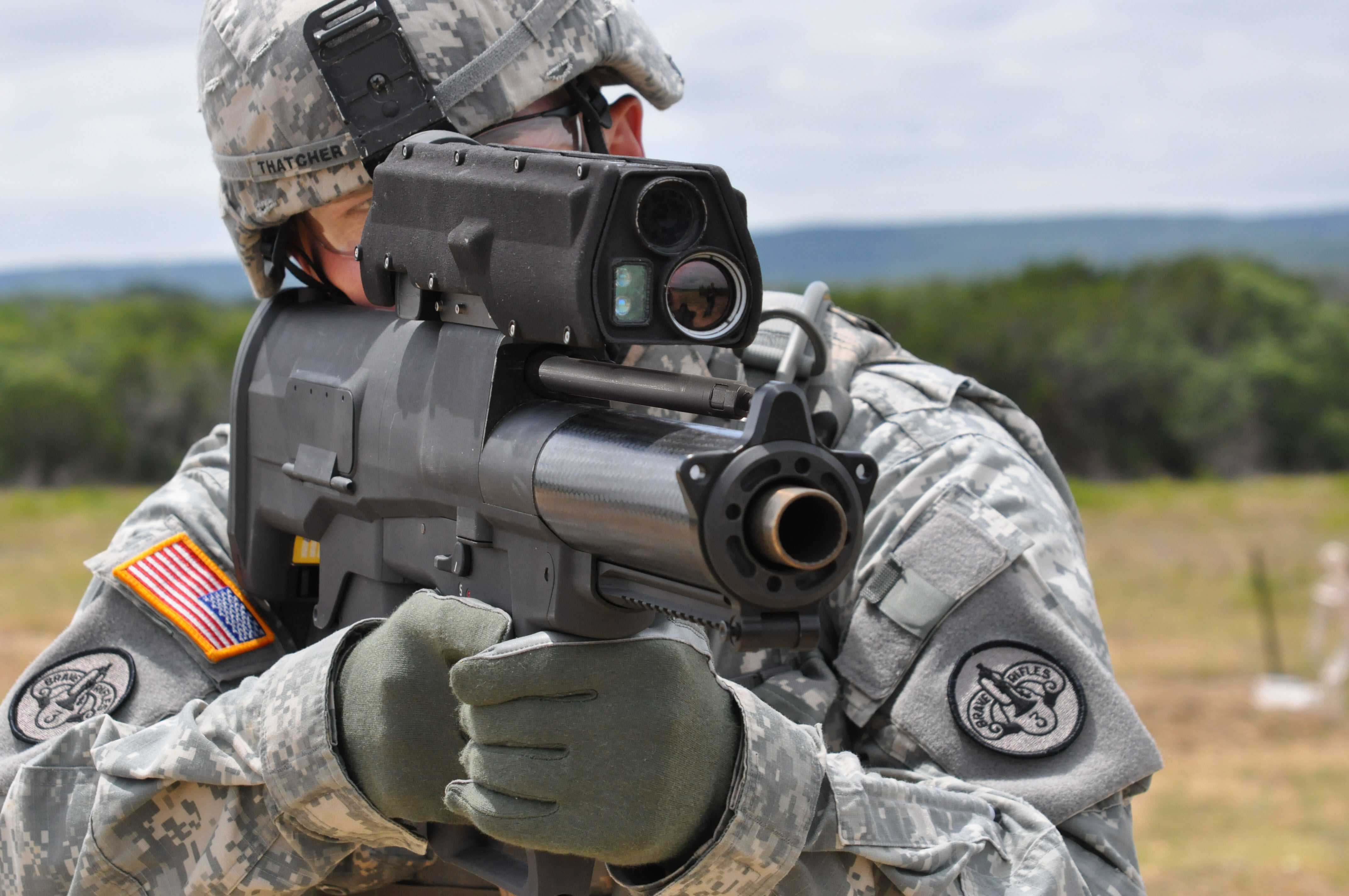 3364242-us-military-weapon.jpg