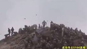 بالفيديو.. قتال بالأيدي بين جنود من دولتين نوويتين