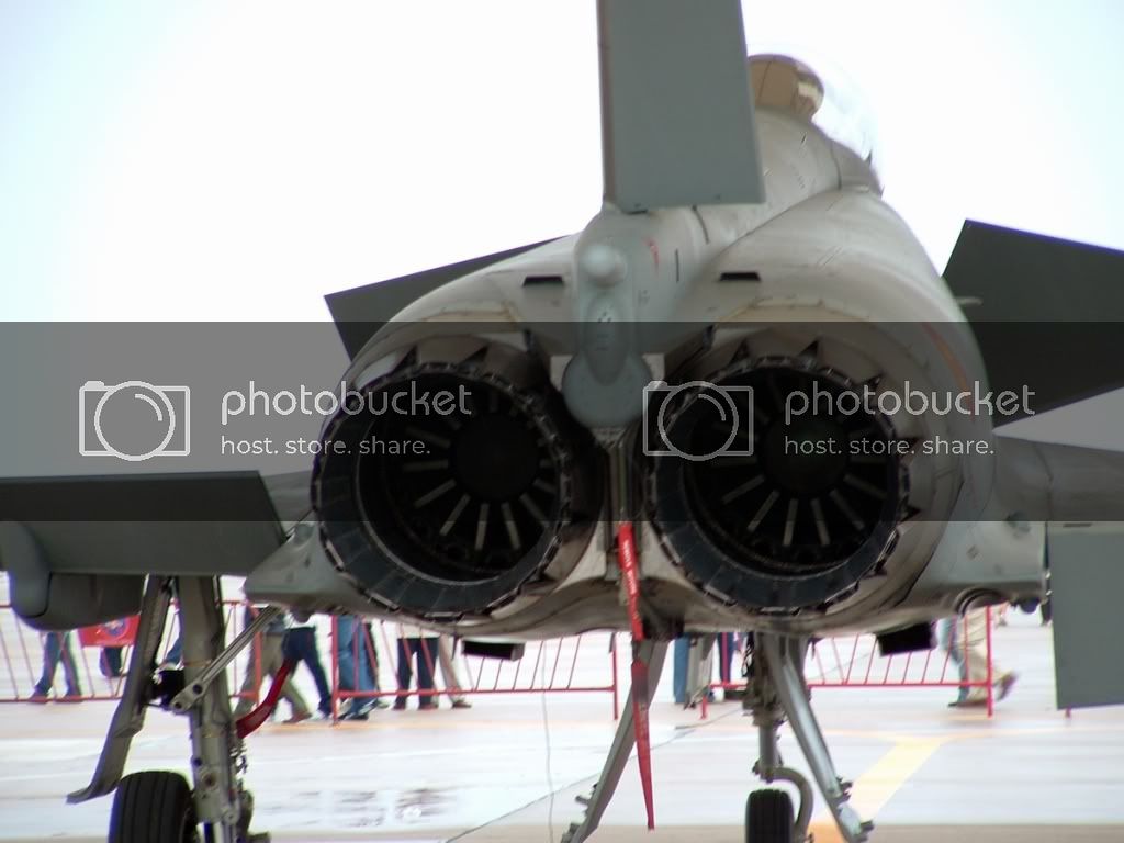 eurofighter_2000_typhoon_17_of_41.jpg