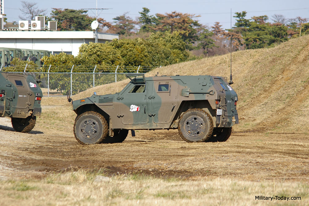 komatsu_lav_l2.jpg