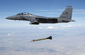 275px-USAF_F-15E_releases_GBU-28.jpg