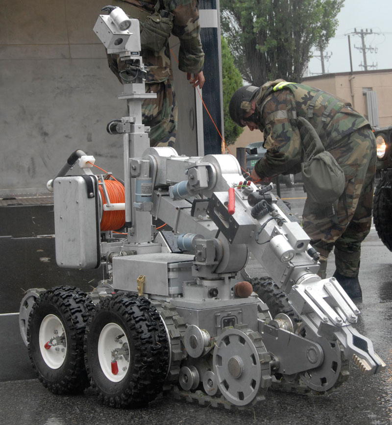 remotec-andros-rons-robot.jpg