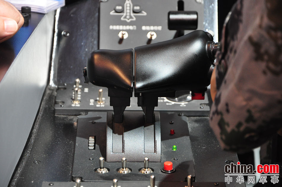 fc31_cockpit_21-jpg.149858