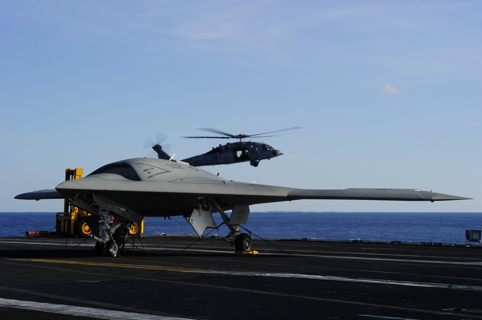 The-X-47B-aboard-USS-Harry-S.-Truman-06.jpg