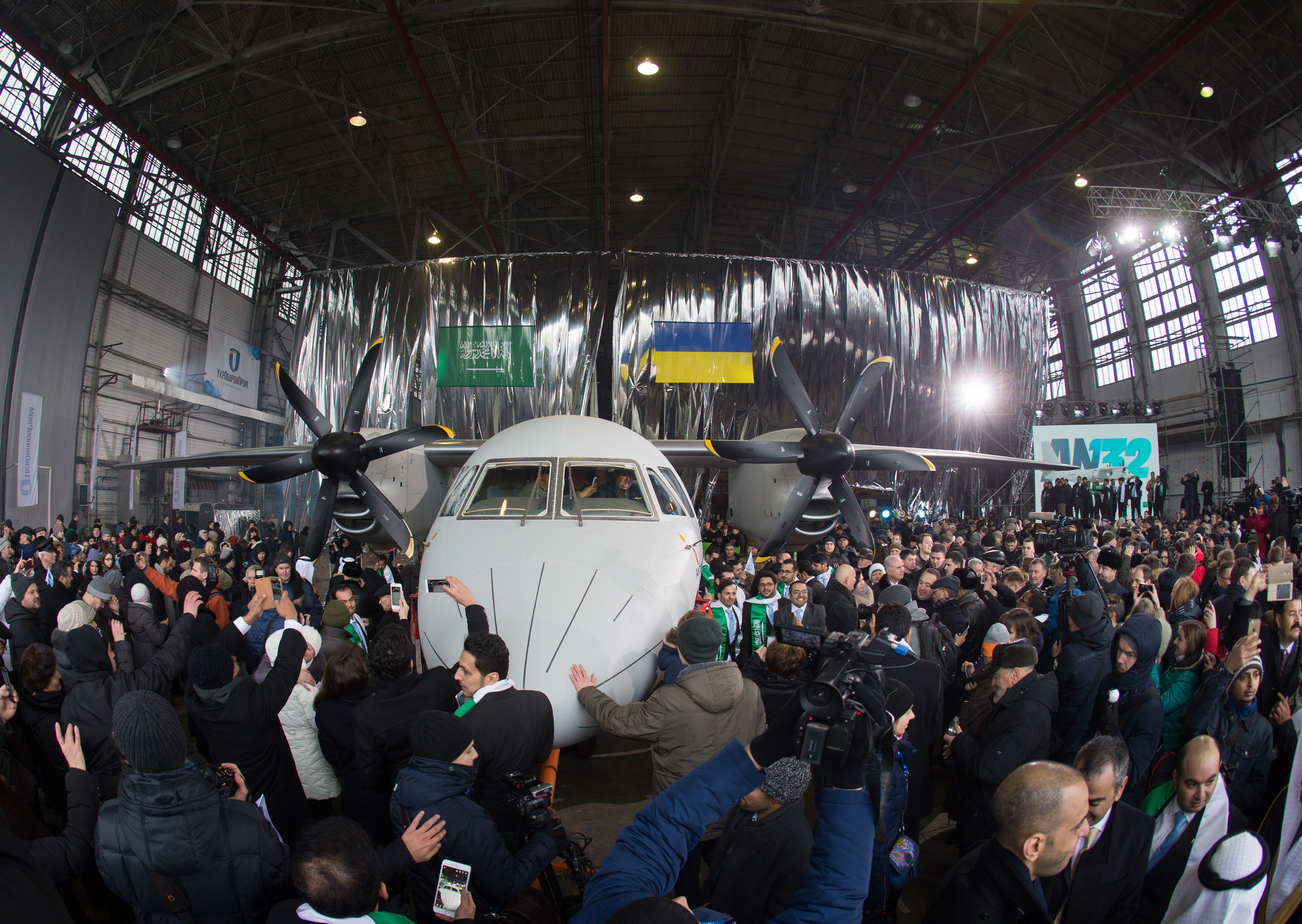 Antonov_An-132D_roll_out_ceremony_%288%29.jpg