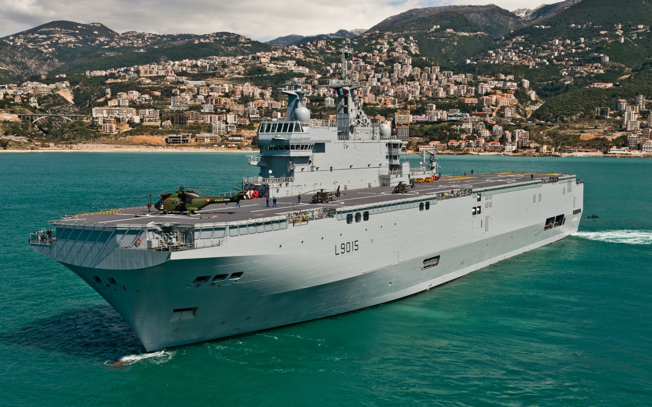 Mistral-Class_4542_robapikia.com_.jpg