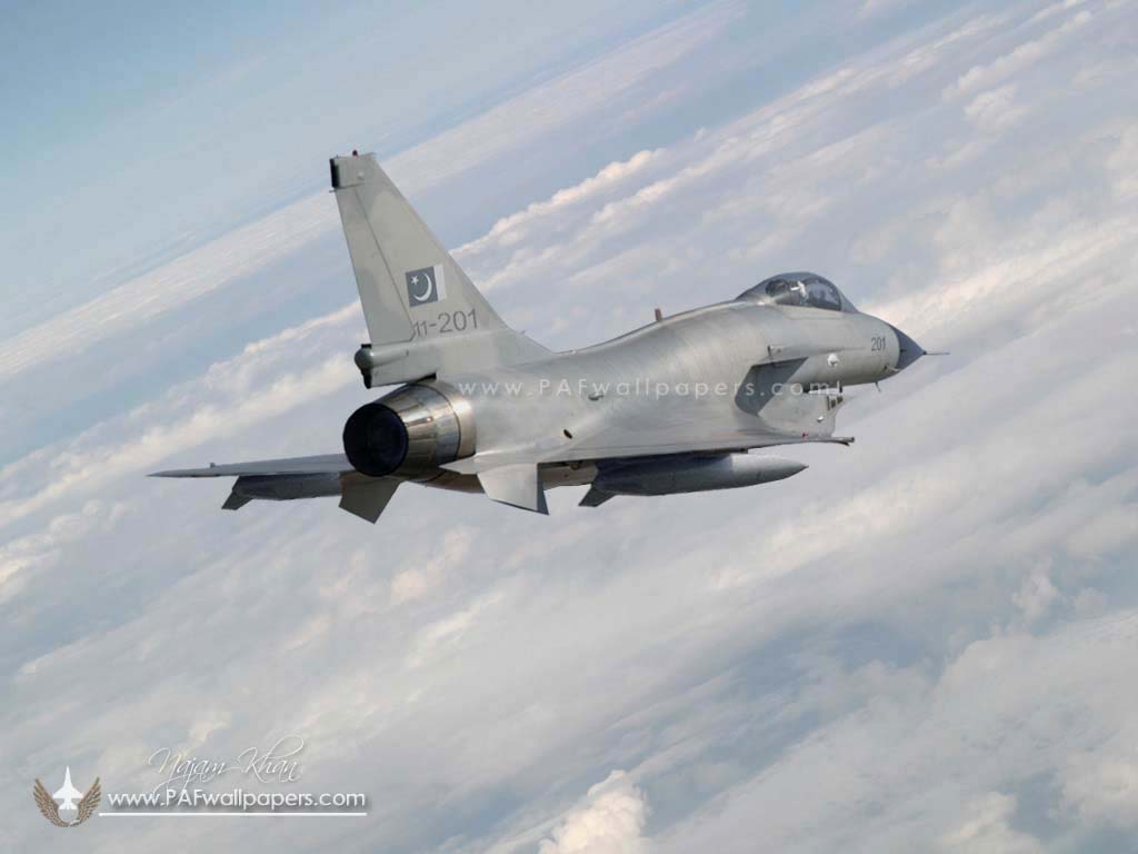J-10_Kissing_Pak-skies.jpg