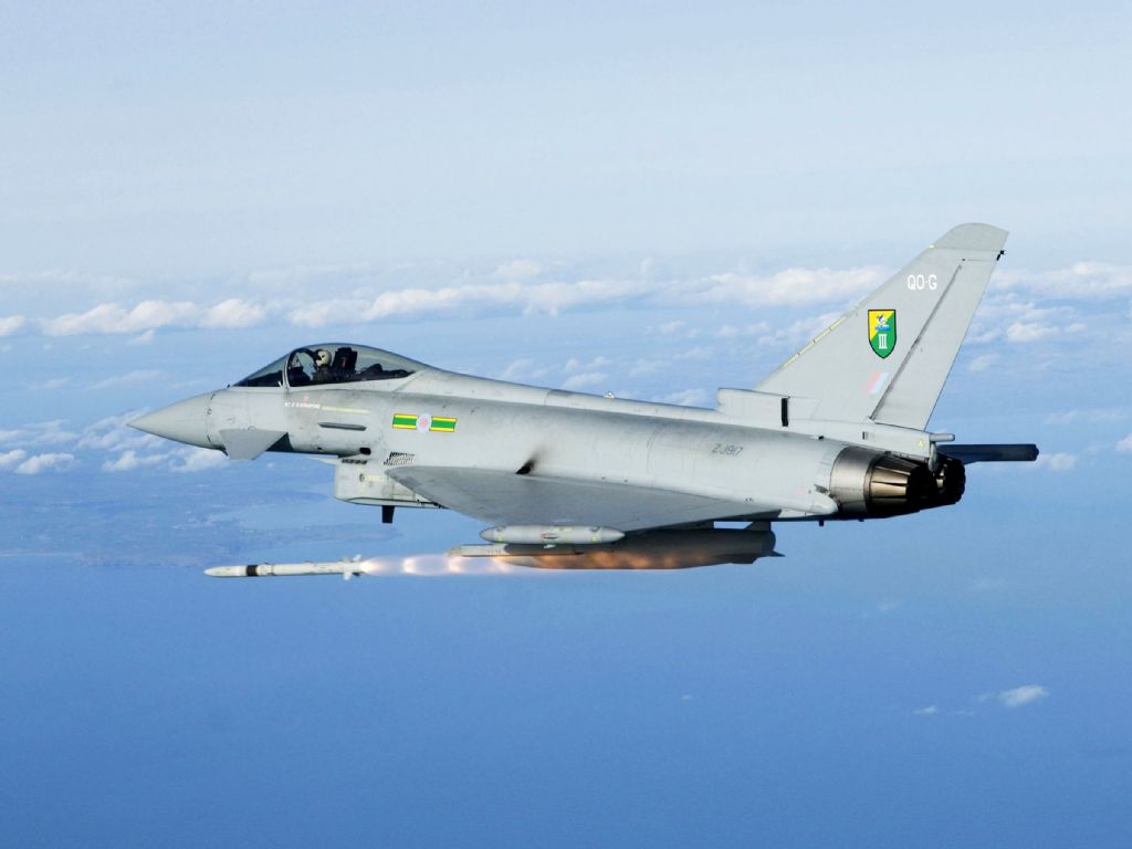 AIR_Eurofighter-RAF_Fires_ASRAAM_lg.jpg