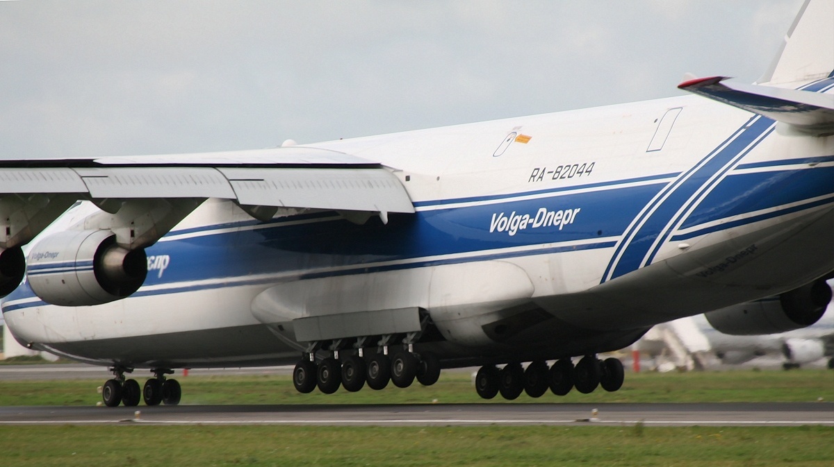 antonov-an-124-ruslan-05.jpg