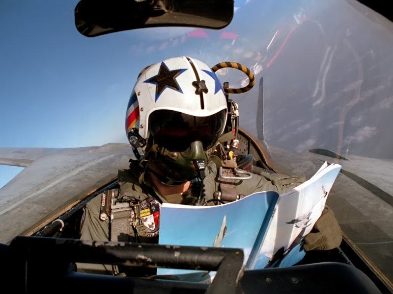 F14Pilot.jpg