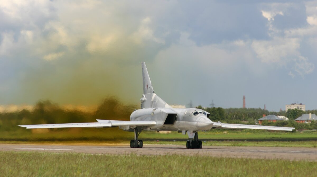 tu-22m3-taxying.jpg