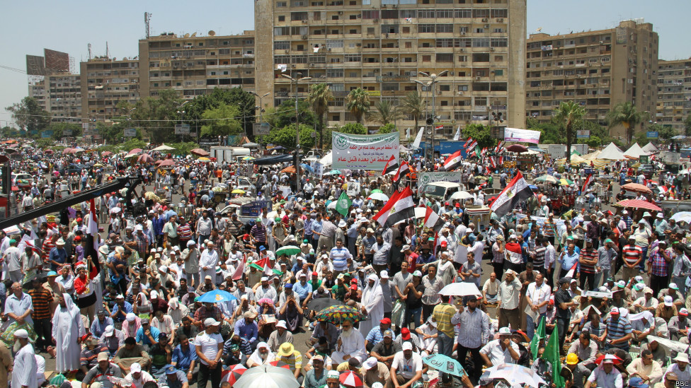 130628144135_egypt_protests3_976x549_bbc.jpg