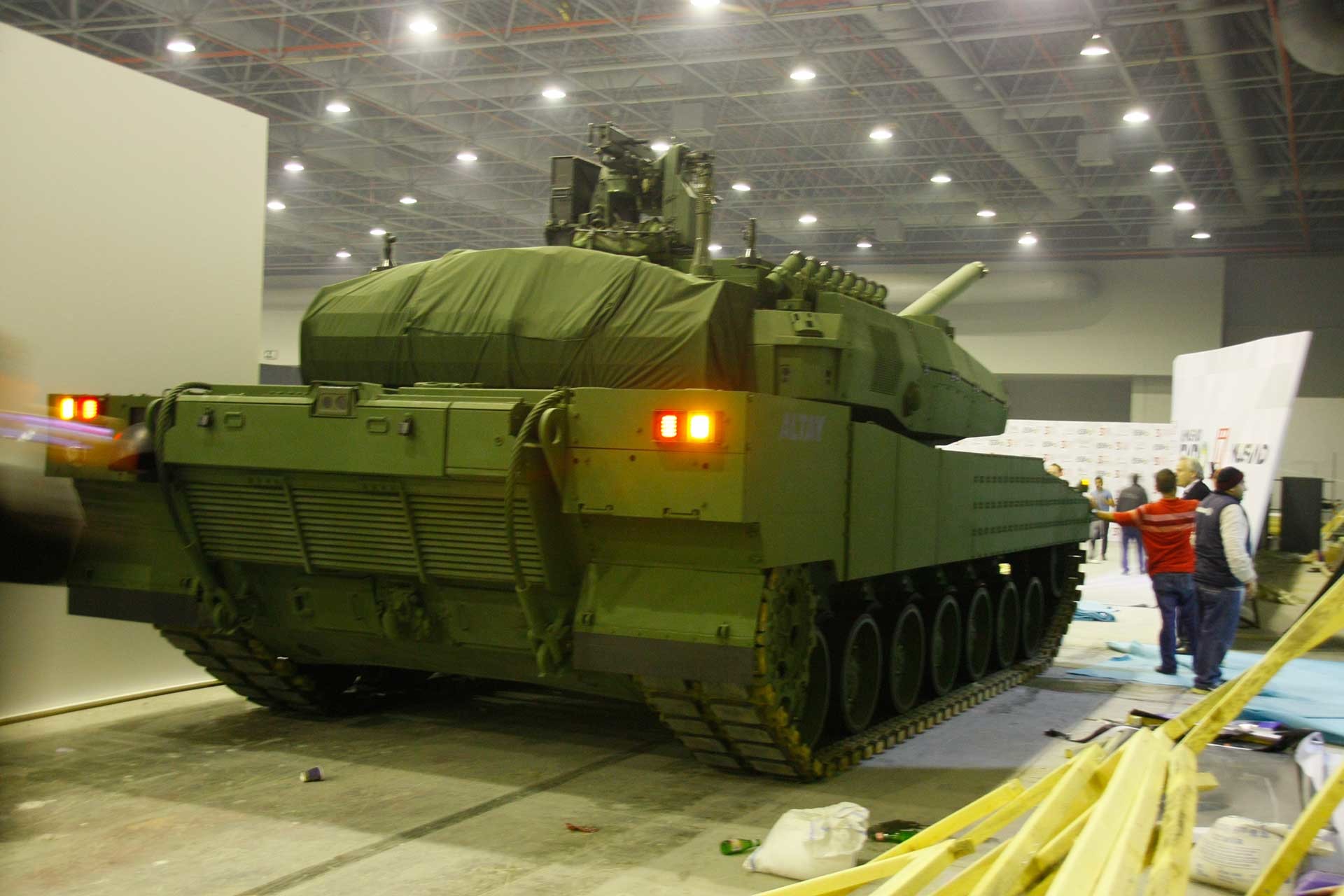l32YXk.jpg