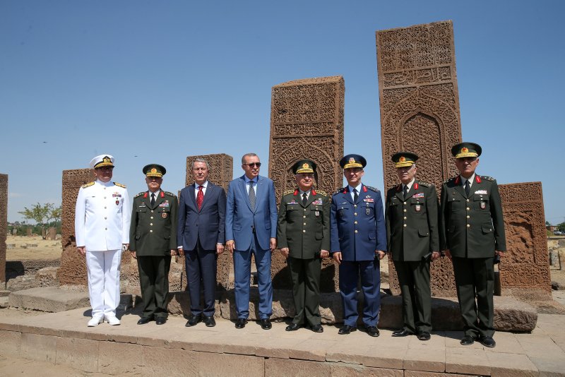 dlh6wrax0aejanx.jpg