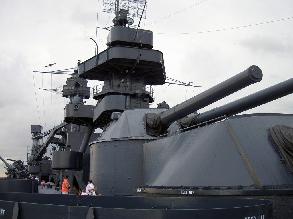 uss-texas-bb65-356-cm-19945.jpg