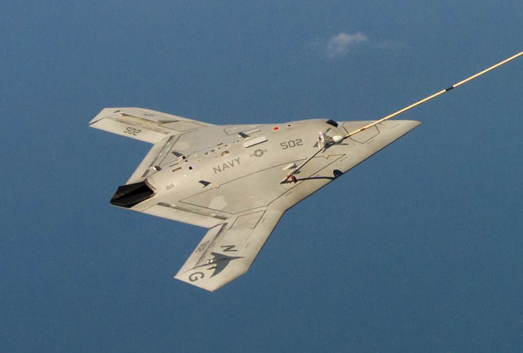 X47B-first-aerial-refueling.jpg