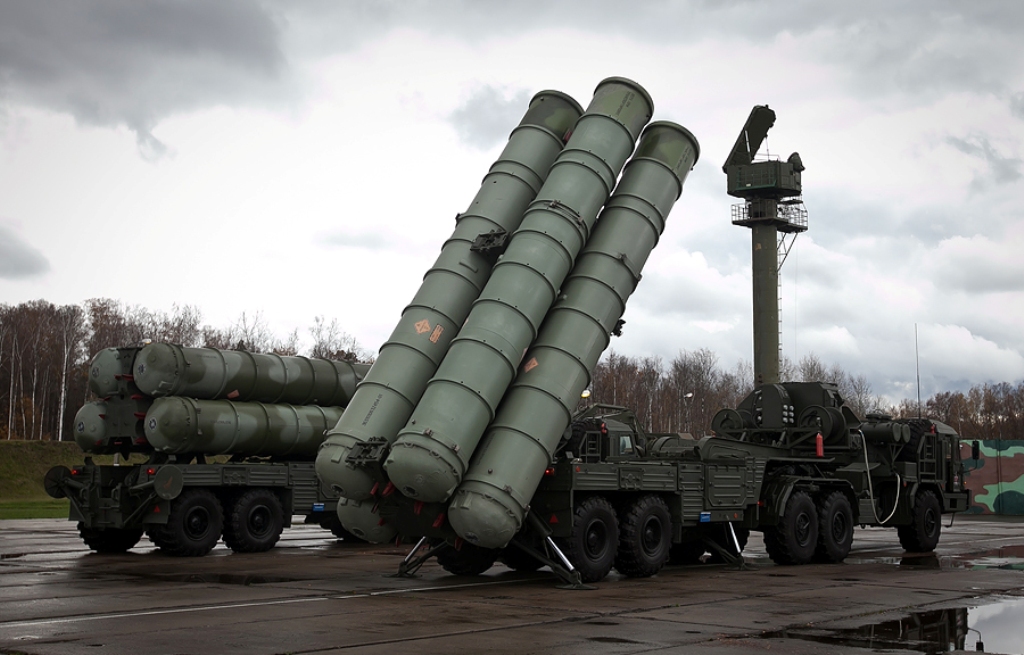 S-400-Triumph-Air-Defence-Missile-System-Russian-SA-21-Growler-S-40.jpg