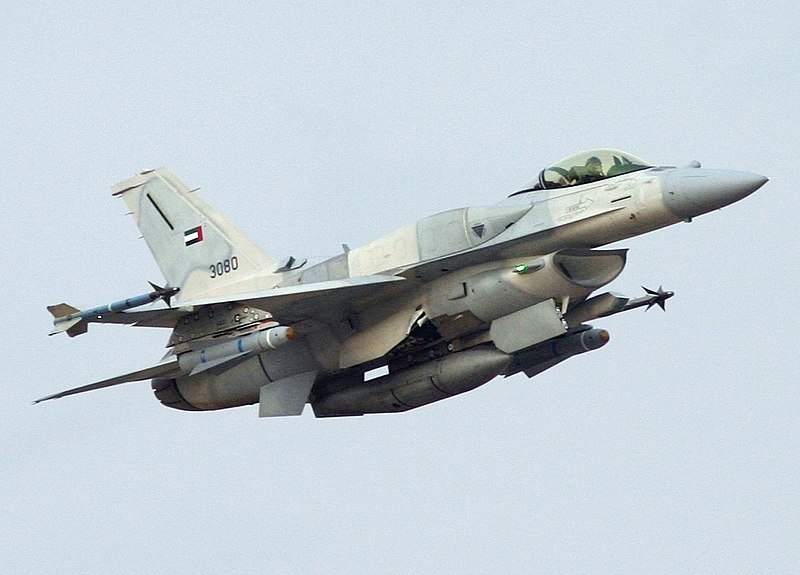 800px-F-16e_block60.jpg