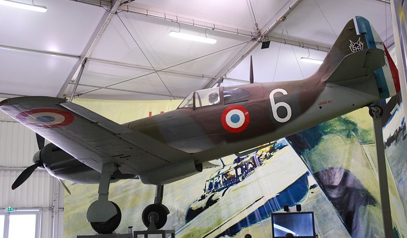 800px-Dewoitine_D.520_Le_Bourget_02.JPG