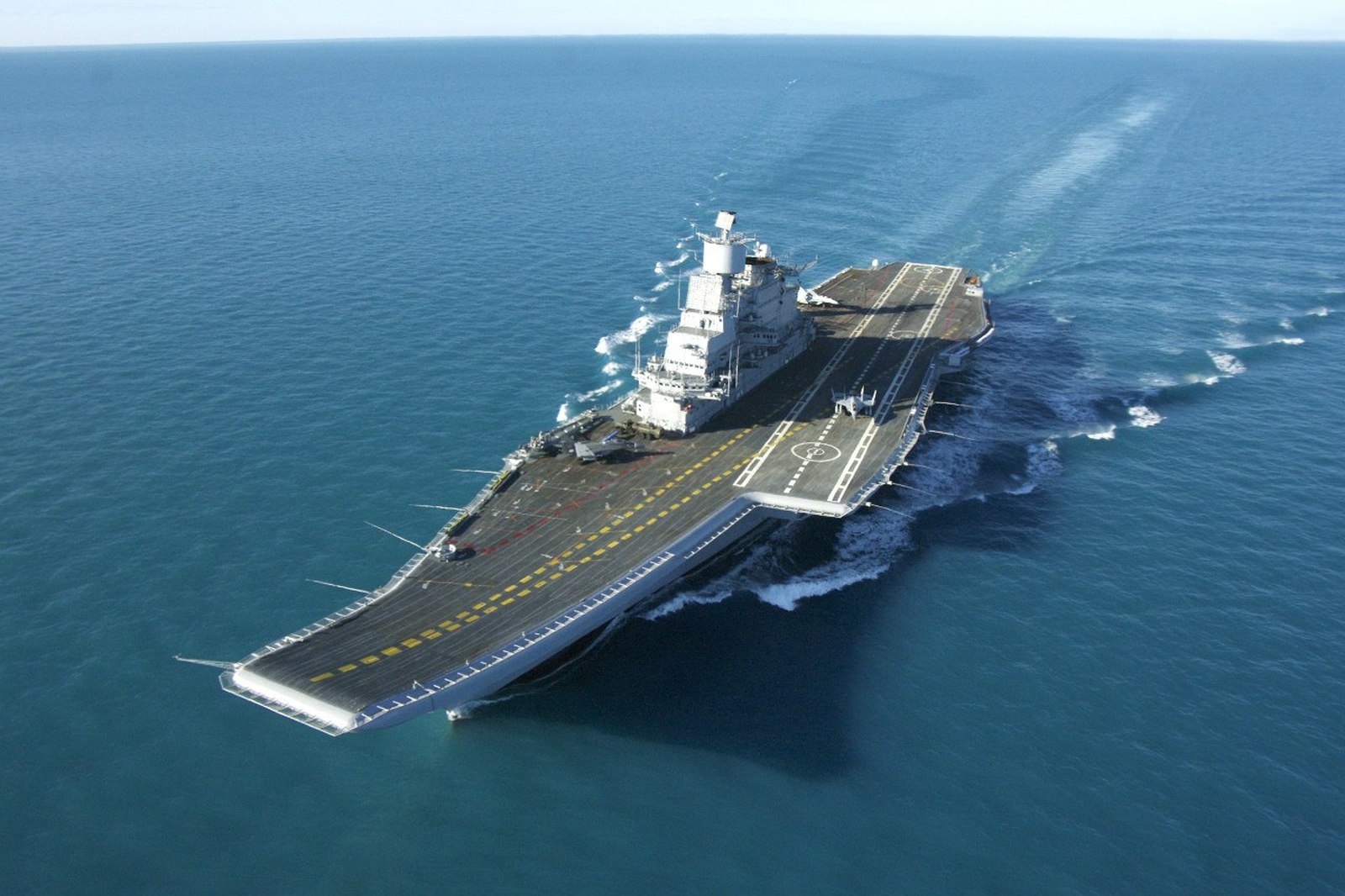 Aircraft-Carrier-INS-Vikramaditya-Indian-Navy.jpg