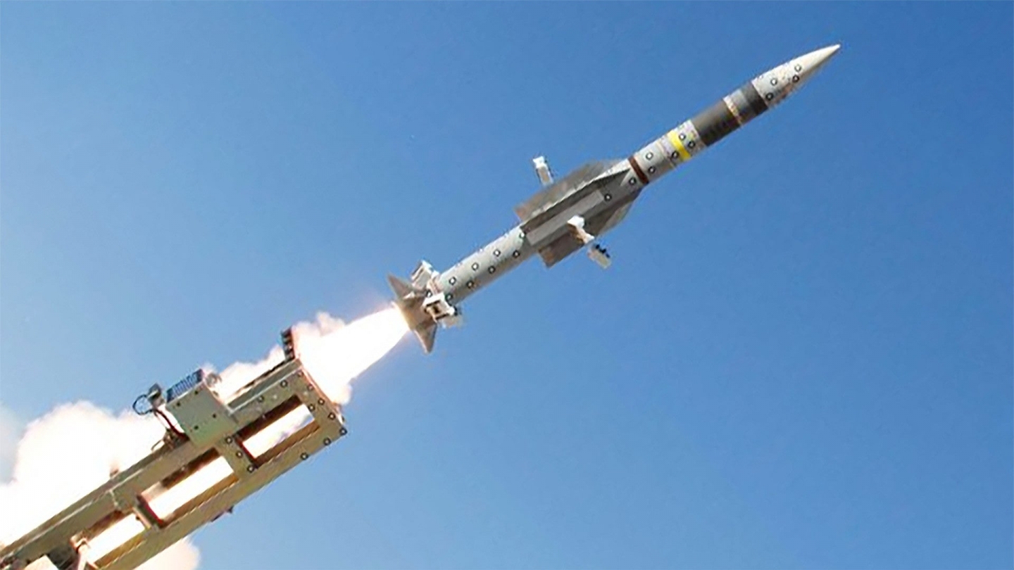 www.realcleardefense.com