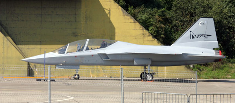 EADS_MAKO_eurotrainer.jpg