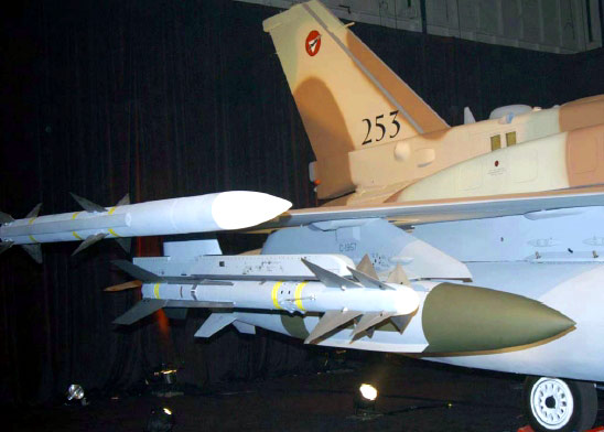 f16i_s11.jpg