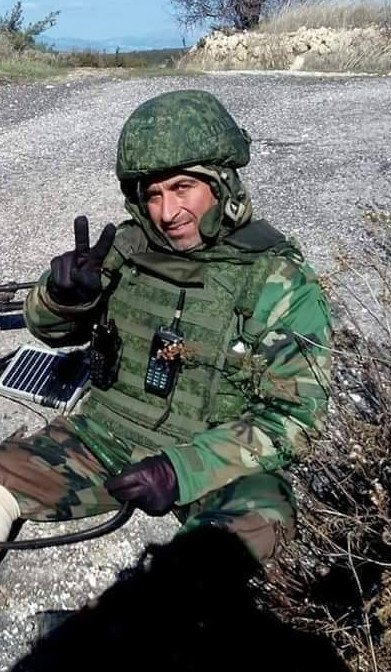 EIYfaz3XkAAOVW0.jpg
