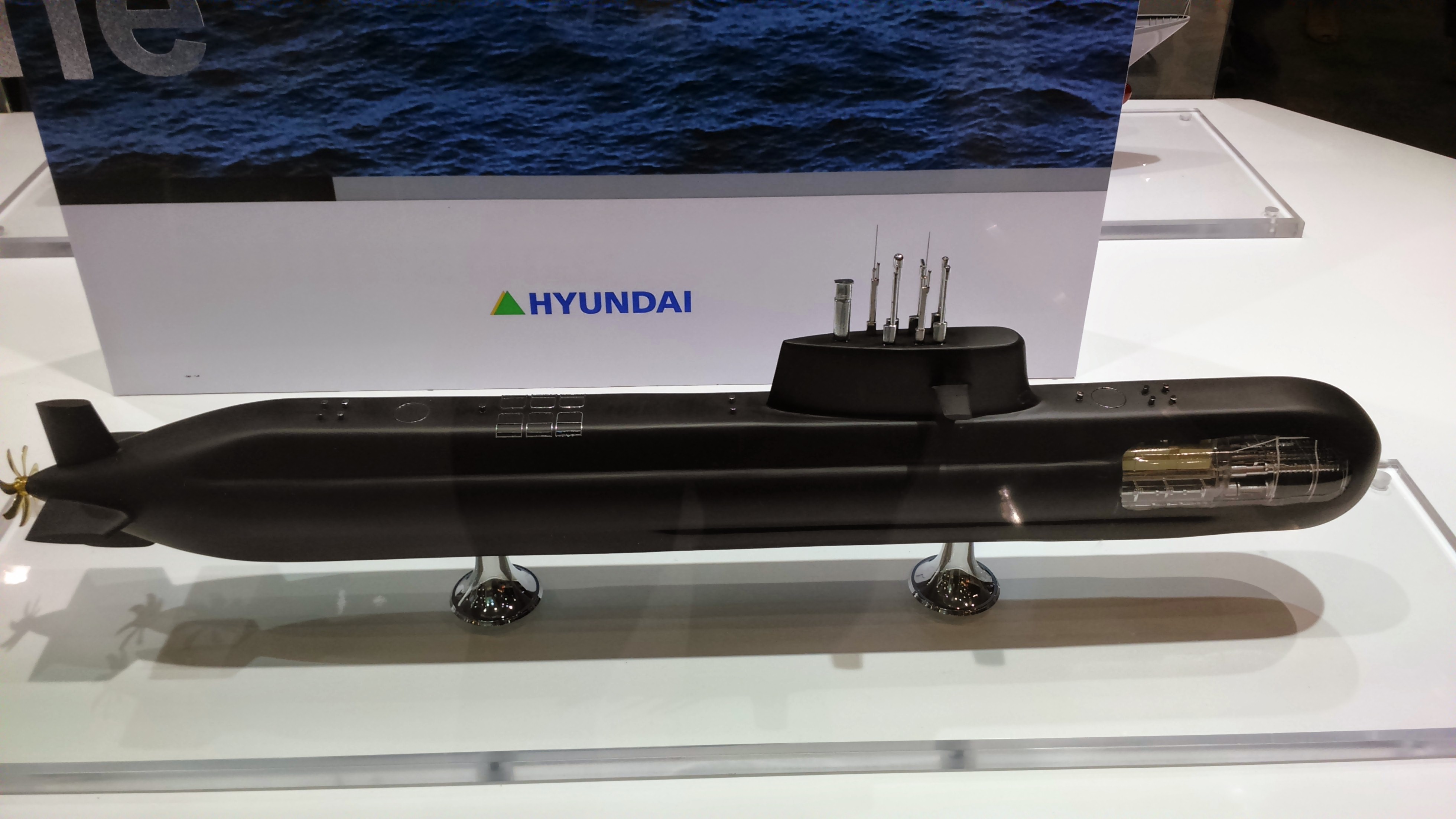 HDS-3000_Submarine.JPG