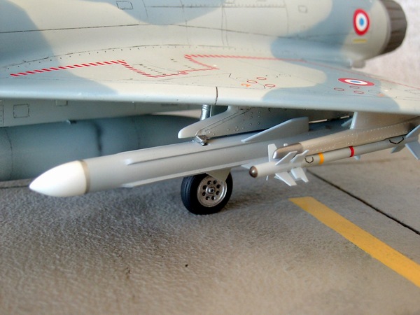 M2000-08.jpg