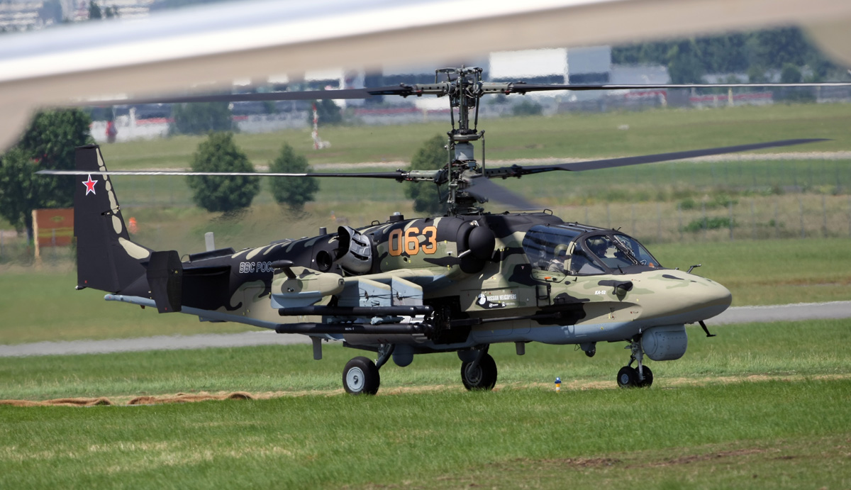 Ka-52_at_Paris_Air_Show%20%281%29.jpg