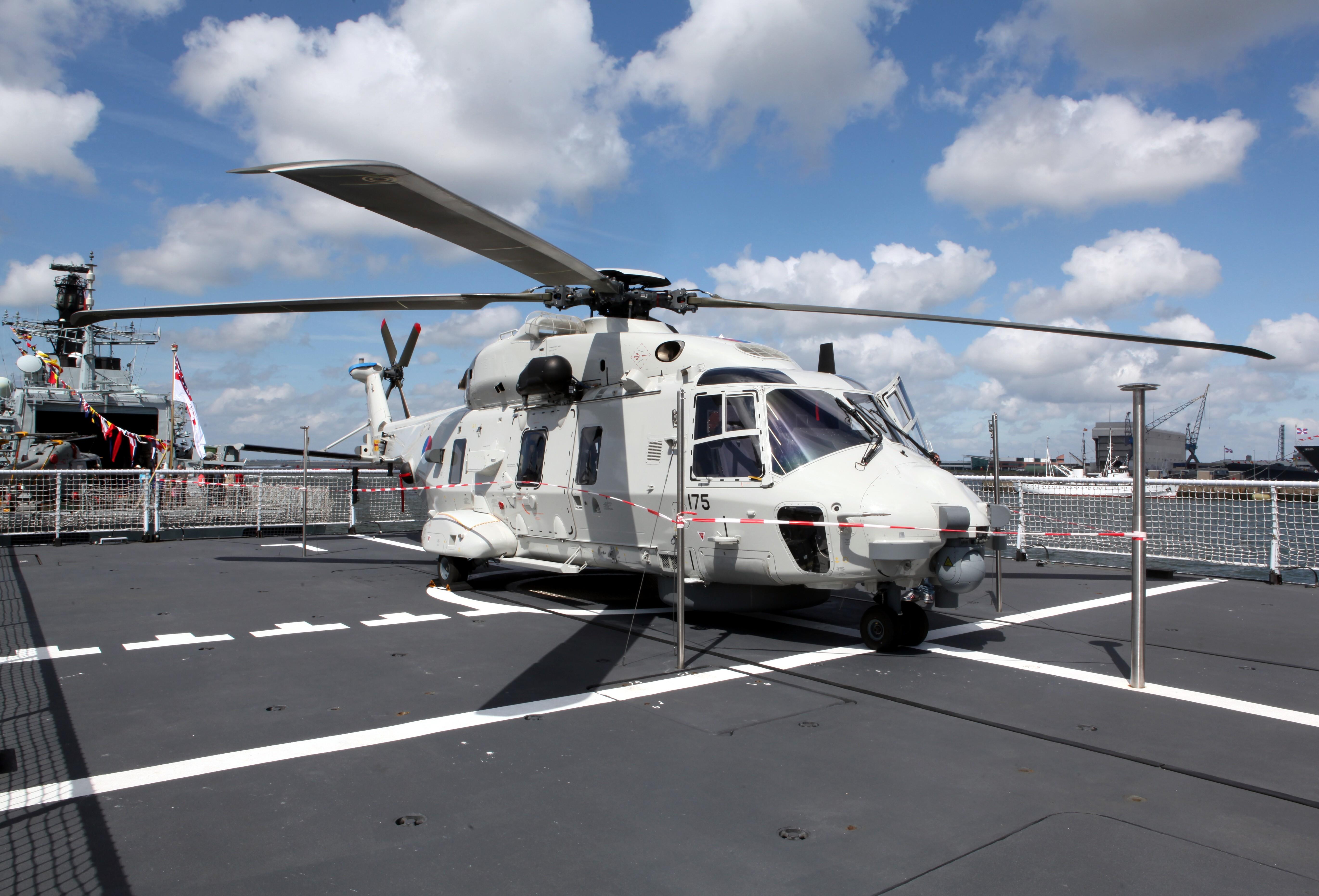 NH-90_NATO_Frigate_Helikopter_(NFH)._175.jpg