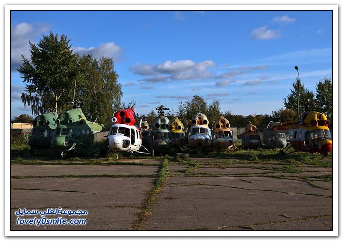 Cemetery-helicopters-in-Russia-41.jpg