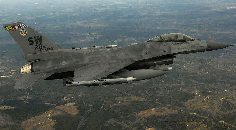 800px-USAF_F-16CJ.jpg