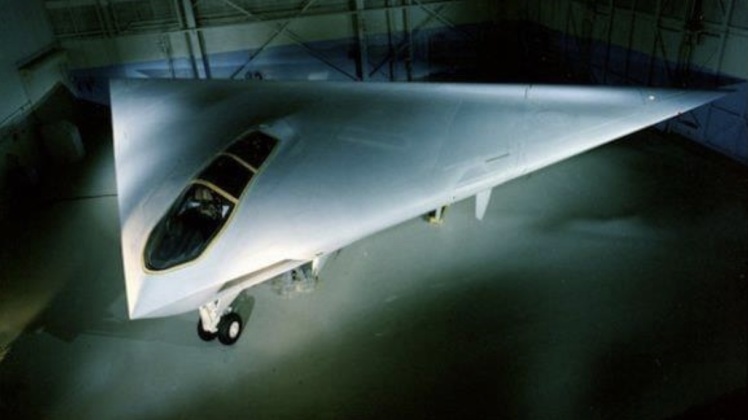 طائرة مقاتلة هجومية A-12 Avenger، تعتمد على رادار حاملة الطائرات، قادرة على التهرب من الضربات