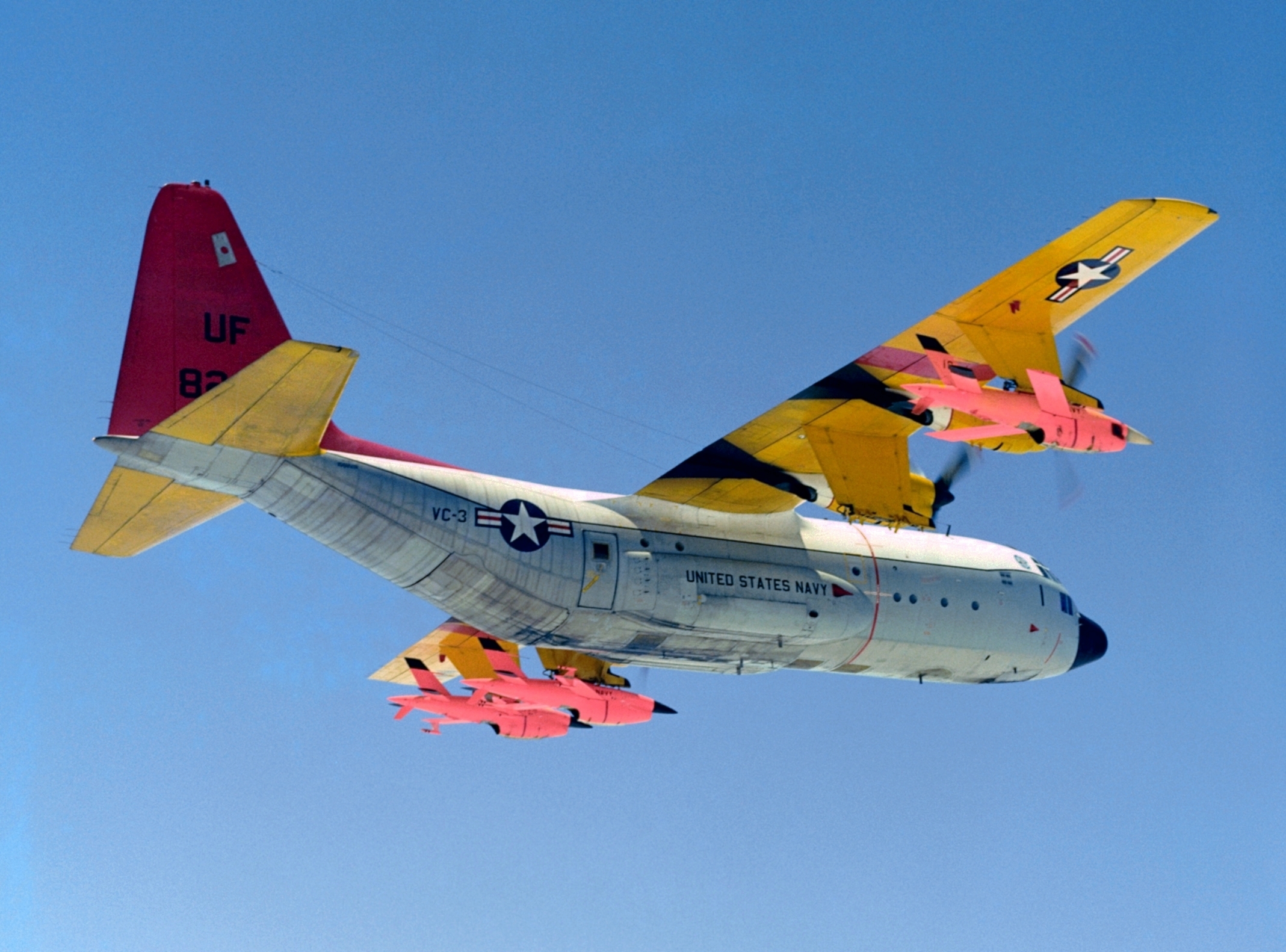 DC-130A_VC-3_with_BQM-34S_in_flight_1976.JPEG