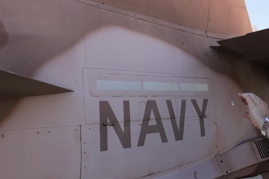 BuVTL-6CIAE5x_D.jpg:large