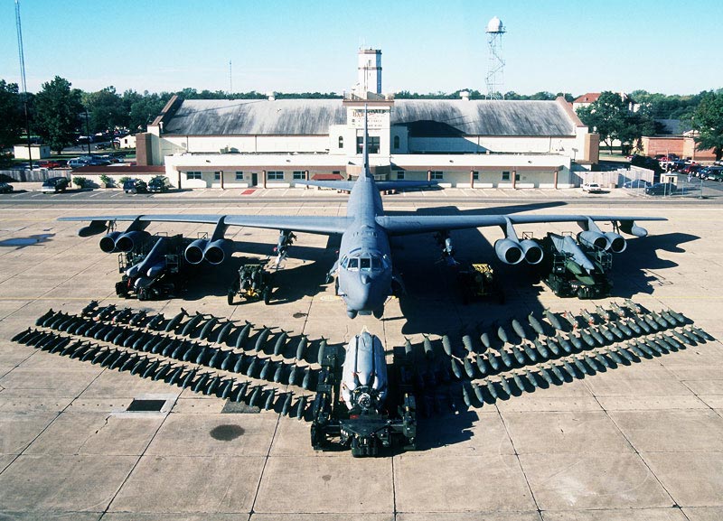 boeing-b52-stratofortress_2.jpg