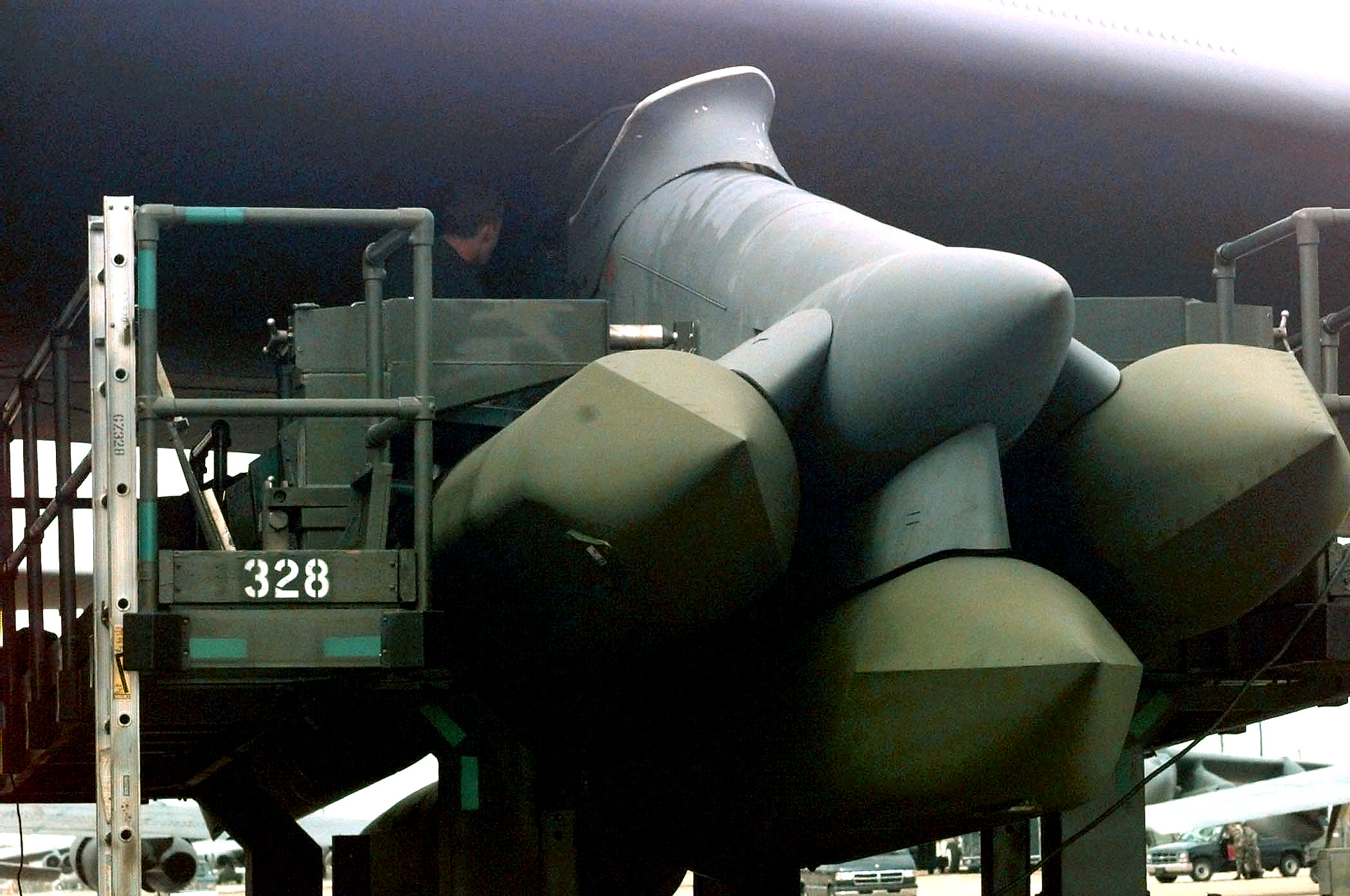 AGM-129_ACM_-_ID_DF-SD-99-05767.JPEG