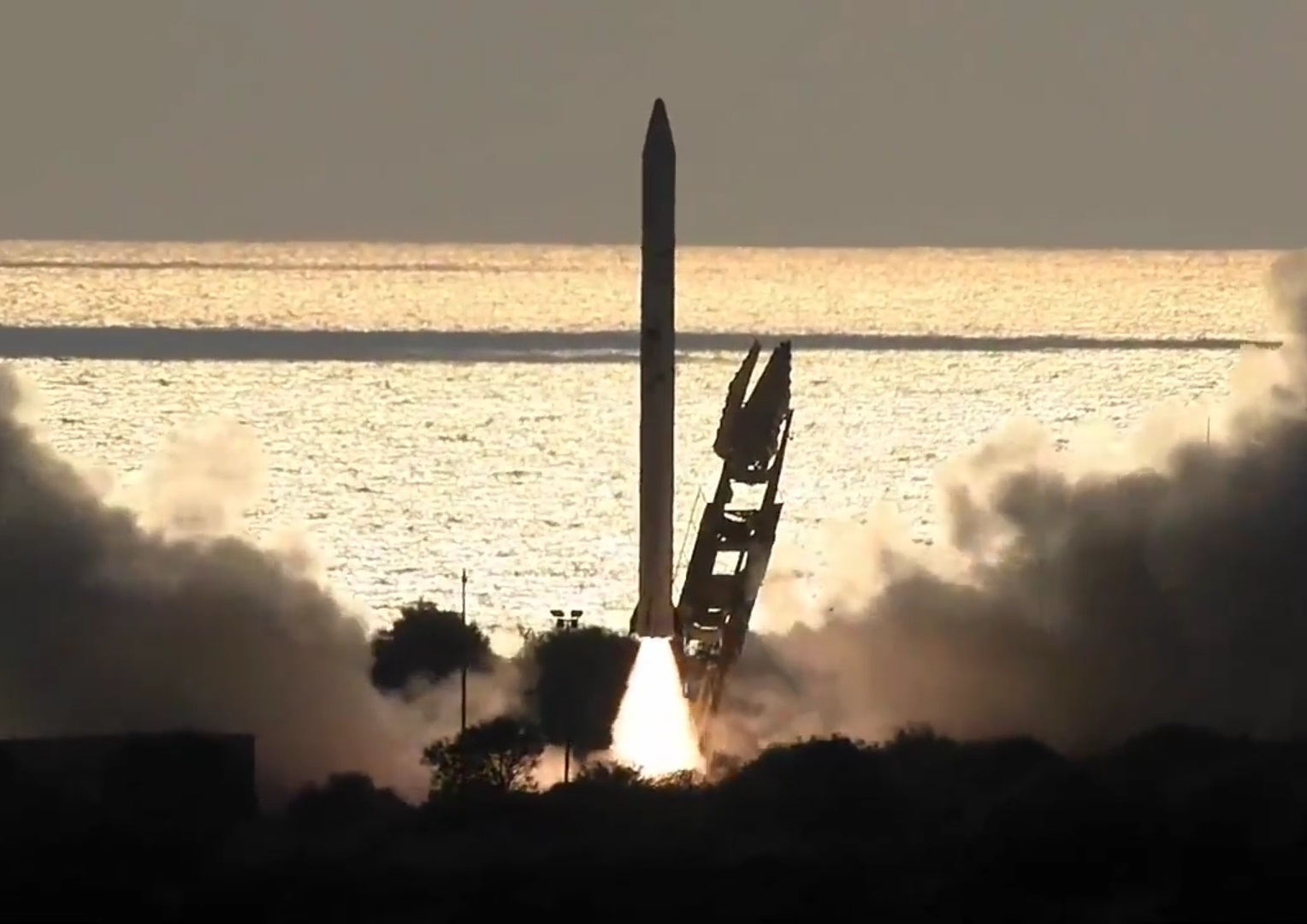 ofeq11-launch1.jpg