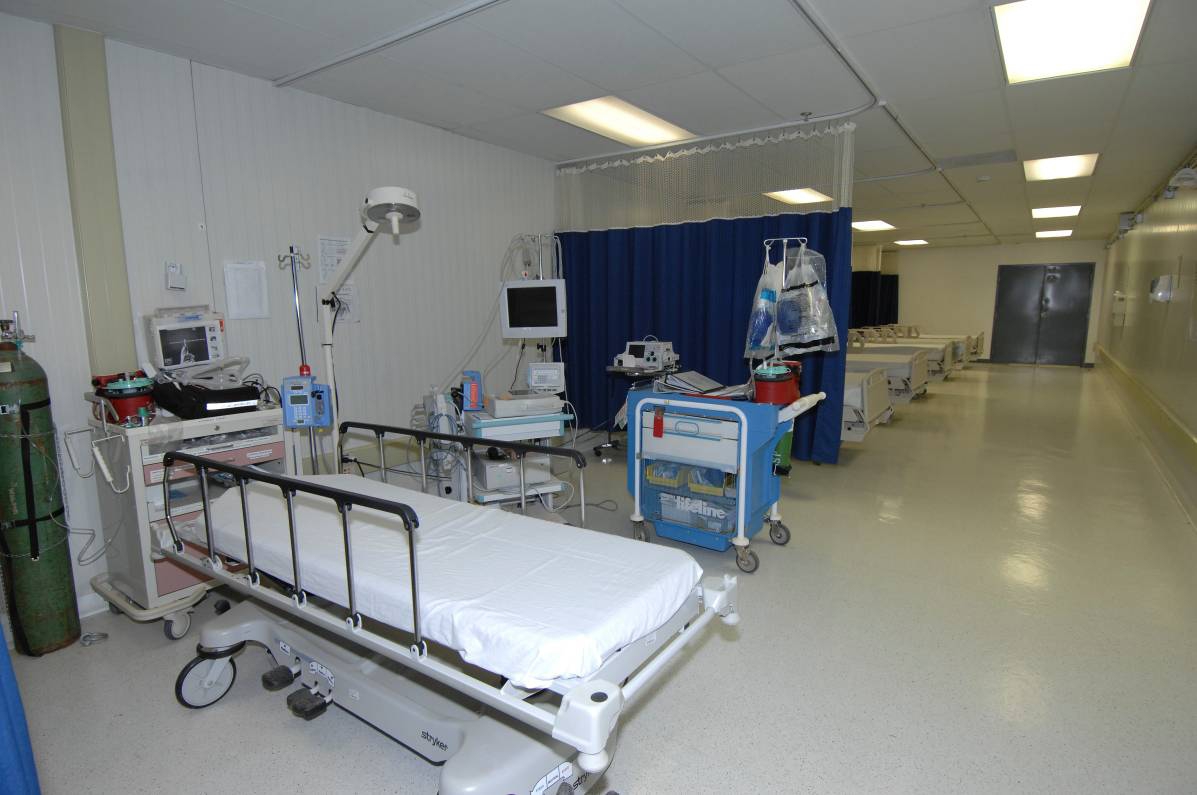 Guantanamo_captive's_hospital_beds_-c.jpg