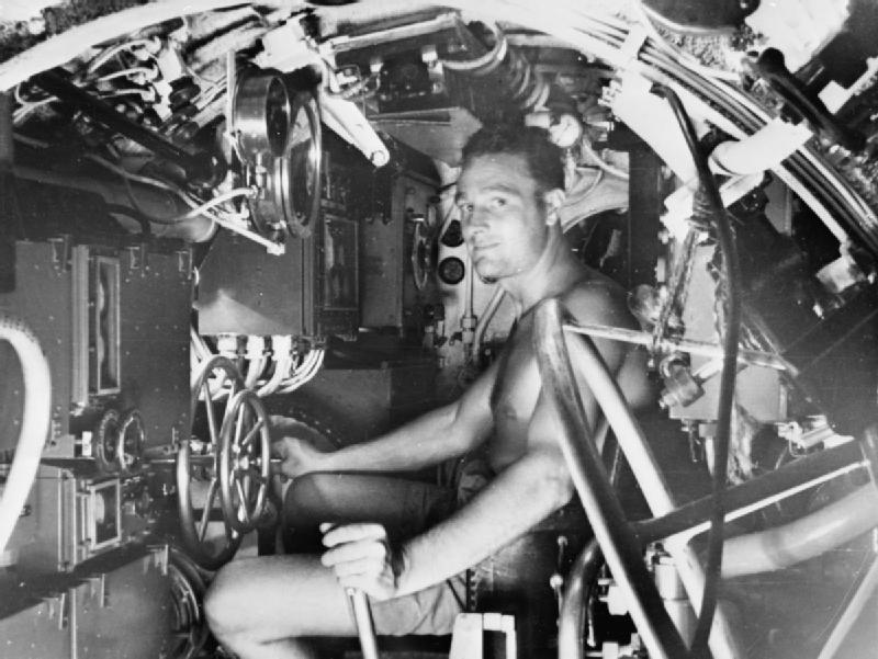 X_craft_crewman_WWII_IWM_A_30568.jpg