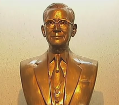 Lee-Byung-chull.png