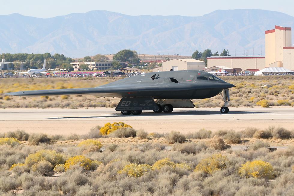 B2Taxying2.jpg