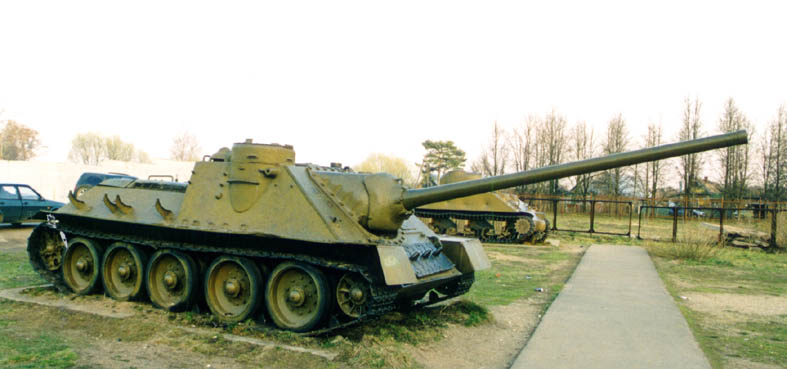 SU-100.jpg