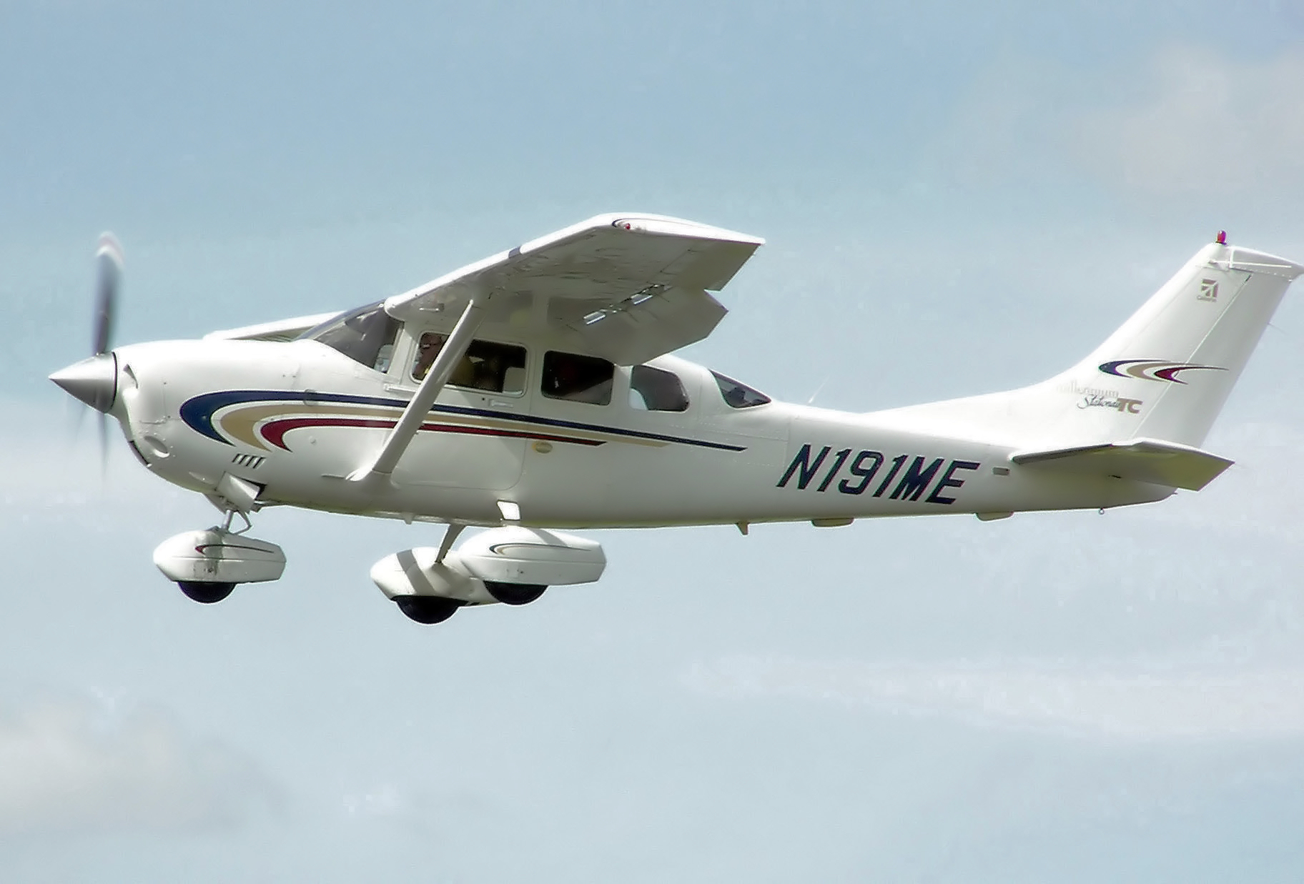 Cessna.206h.stationair2.arp.jpg