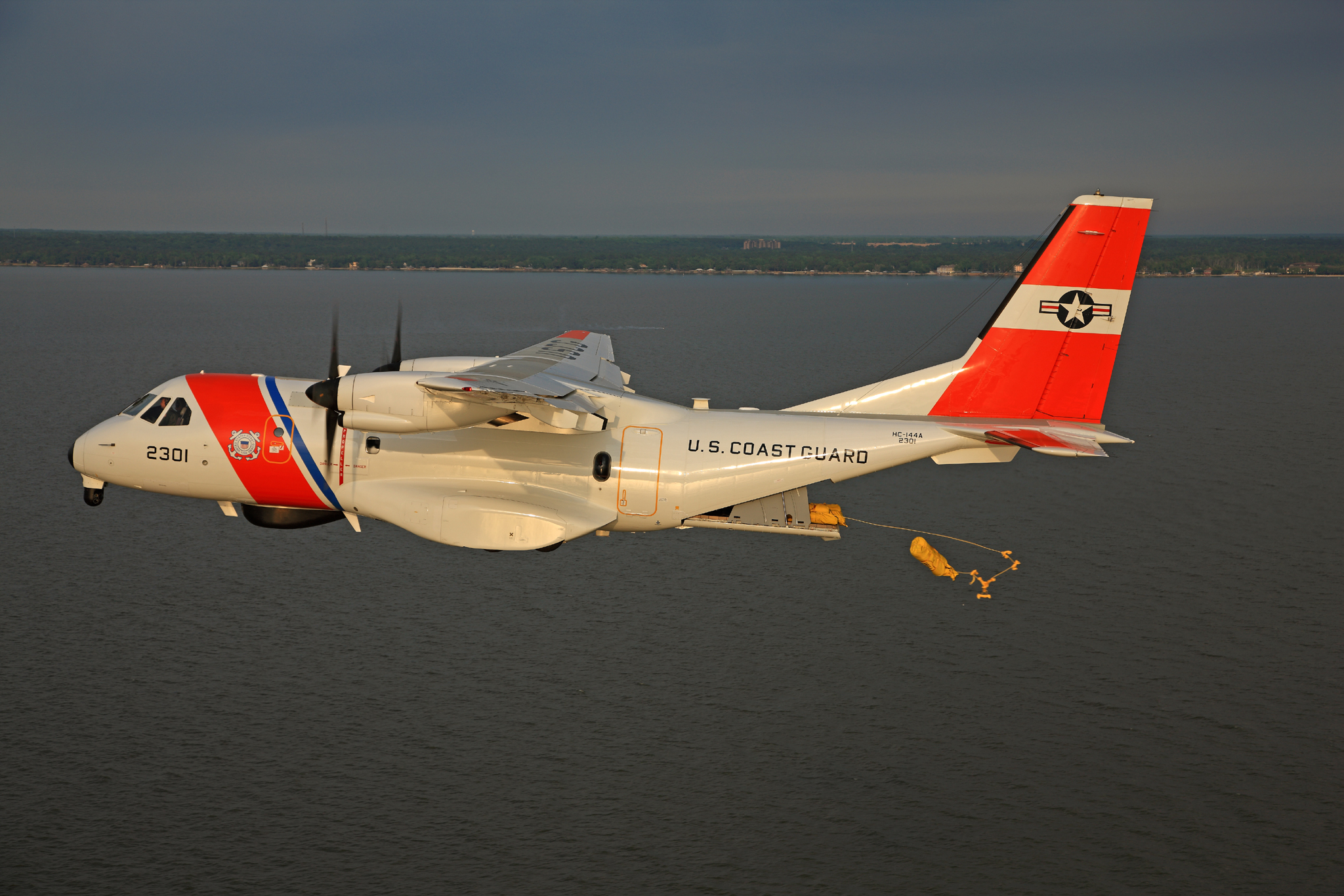 CN-235_USCG_179.jpg